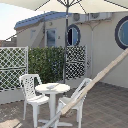 Casa Vacanza Miramare Portopalo Di Capo Passero Exterior photo